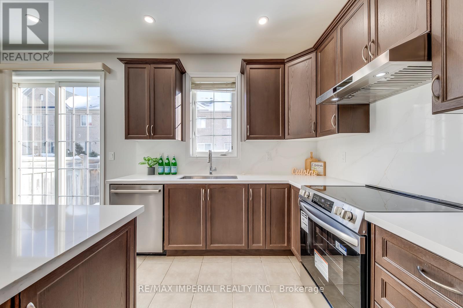 43 Sibella Way, Vaughan, Ontario  L4H 3B7 - Photo 23 - N12712016