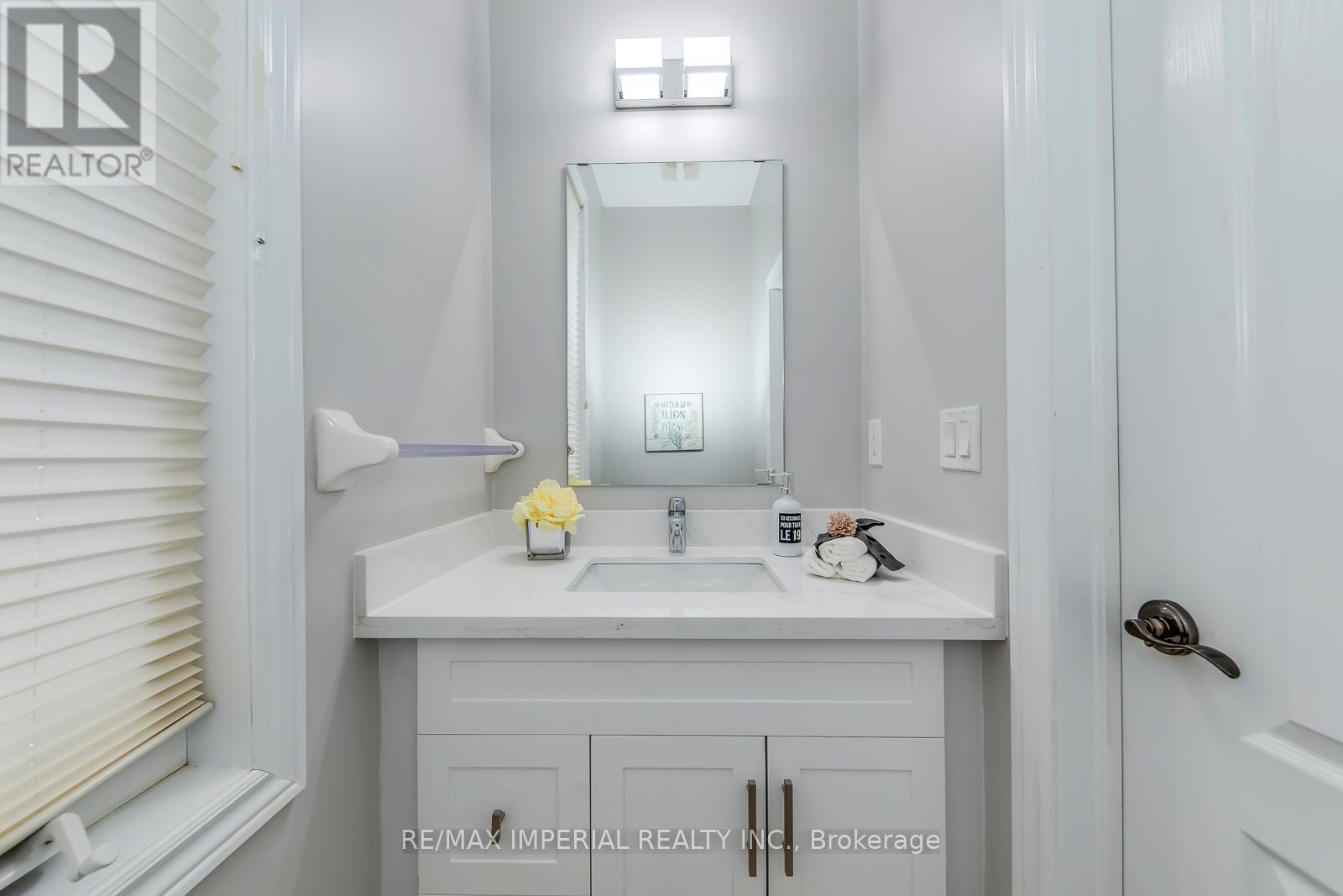 43 Sibella Way, Vaughan, Ontario  L4H 3B7 - Photo 29 - N12712016