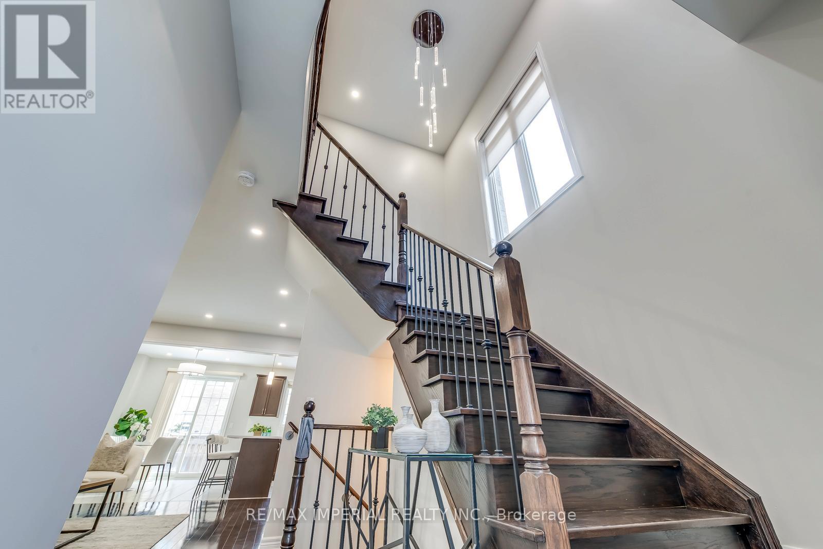 43 Sibella Way, Vaughan, Ontario  L4H 3B7 - Photo 31 - N12712016