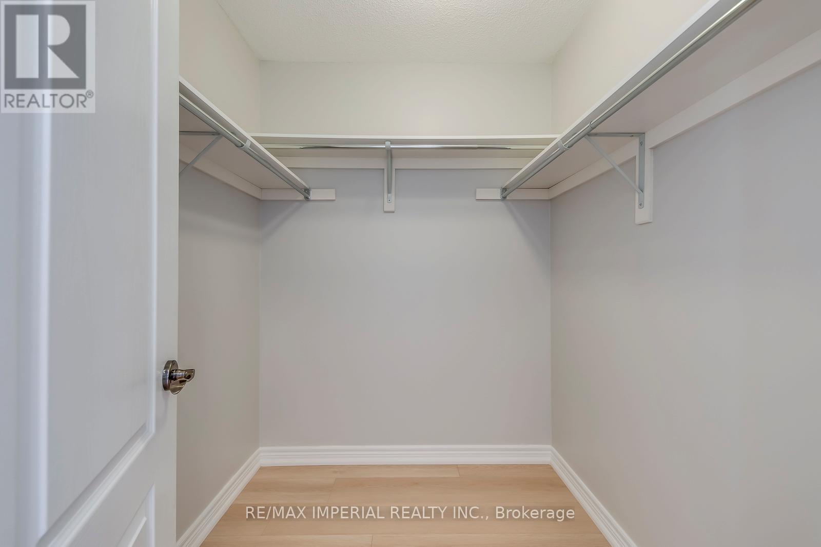 43 Sibella Way, Vaughan, Ontario  L4H 3B7 - Photo 40 - N12712016