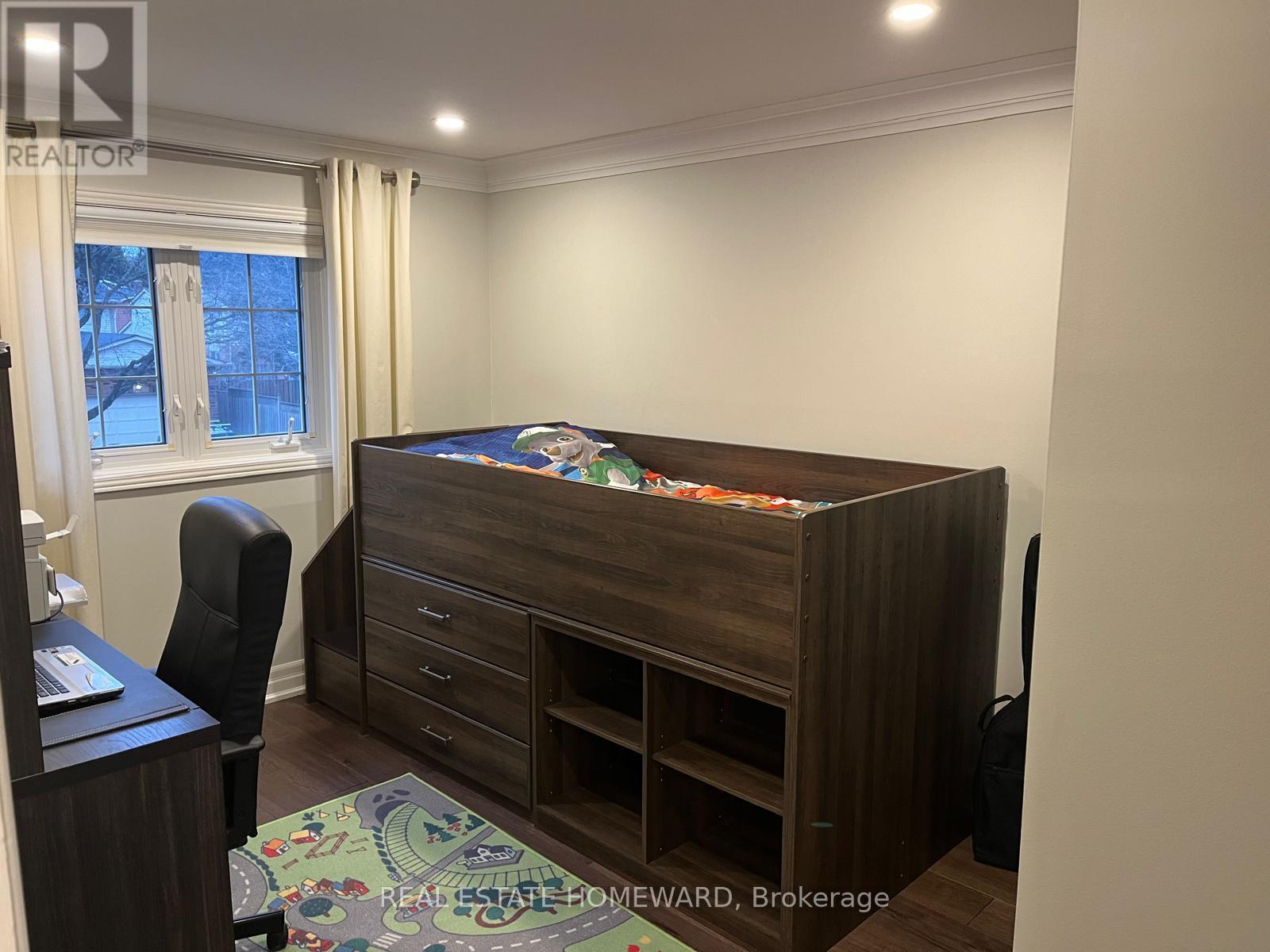 33 Braeburn Drive, Markham, Ontario  L3T 4V2 - Photo 8 - N12712024