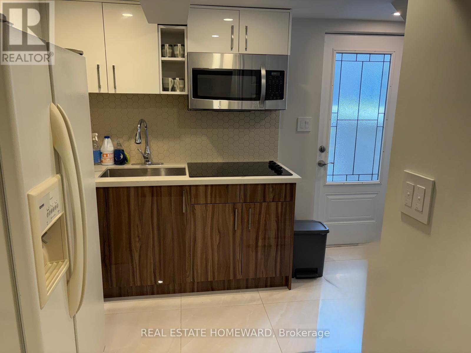 33 Braeburn Drive, Markham, Ontario  L3T 4V2 - Photo 9 - N12712024