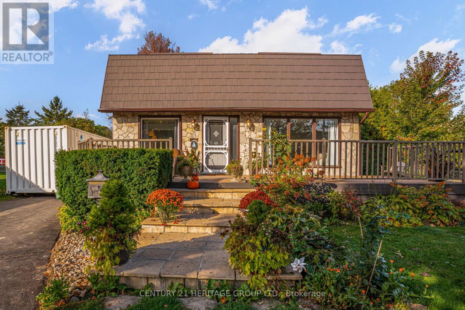 146 Sand Road, East Gwillimbury, Ontario  L9N 1H9 - Photo 2 - N12712034