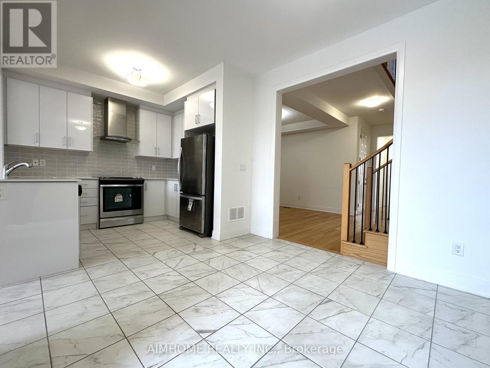 10 Richard Boyd Drive, East Gwillimbury, Ontario  L9N 0S6 - Photo 11 - N12712040