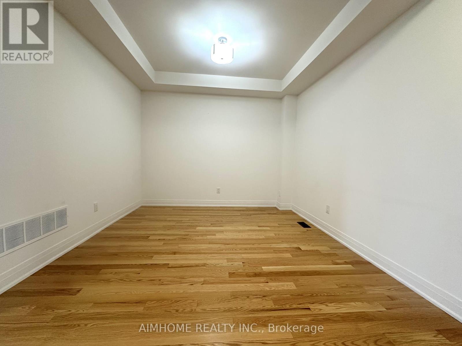 10 Richard Boyd Drive, East Gwillimbury, Ontario  L9N 0S6 - Photo 9 - N12712040