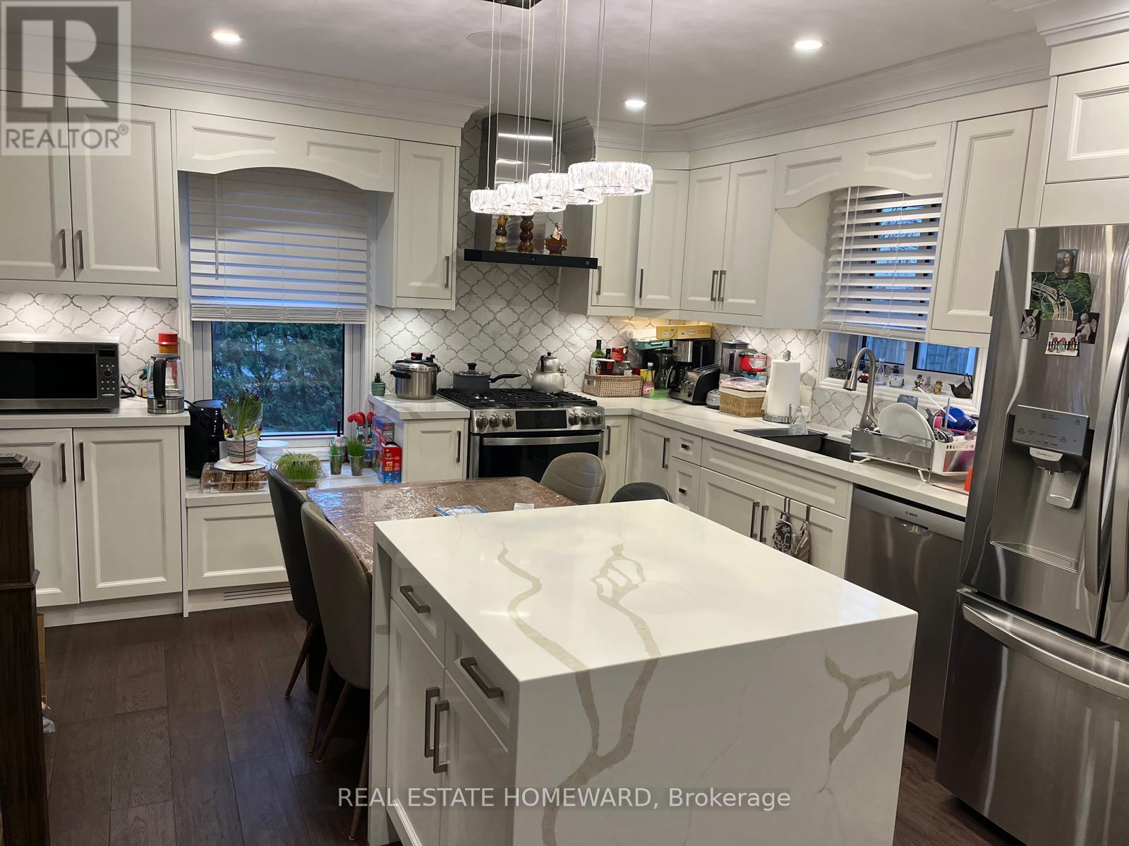 Main - 33 Braeburn Drive, Markham, Ontario  L3T 4V2 - Photo 3 - N12712042