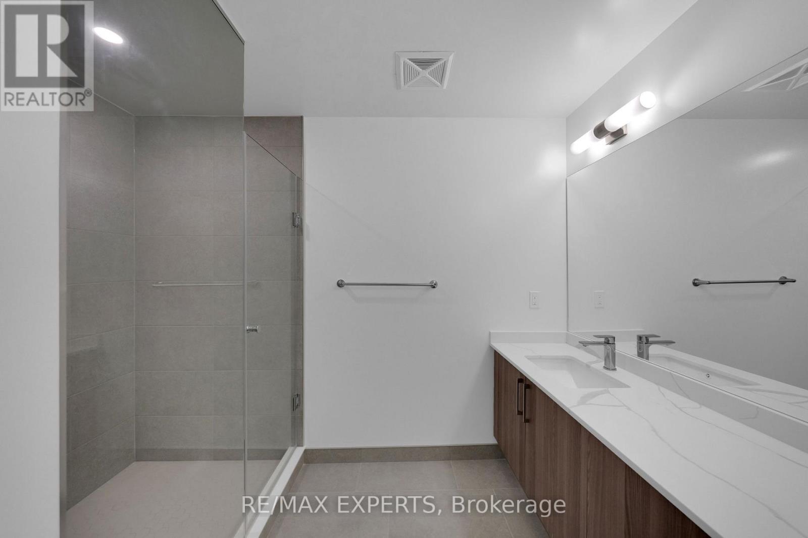 203 - 2075 King Road, King, Ontario  L7B 0R6 - Photo 18 - N12712054