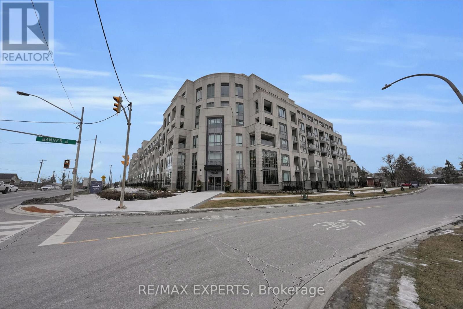 203 - 2075 King Road, King, Ontario  L7B 0R6 - Photo 30 - N12712054