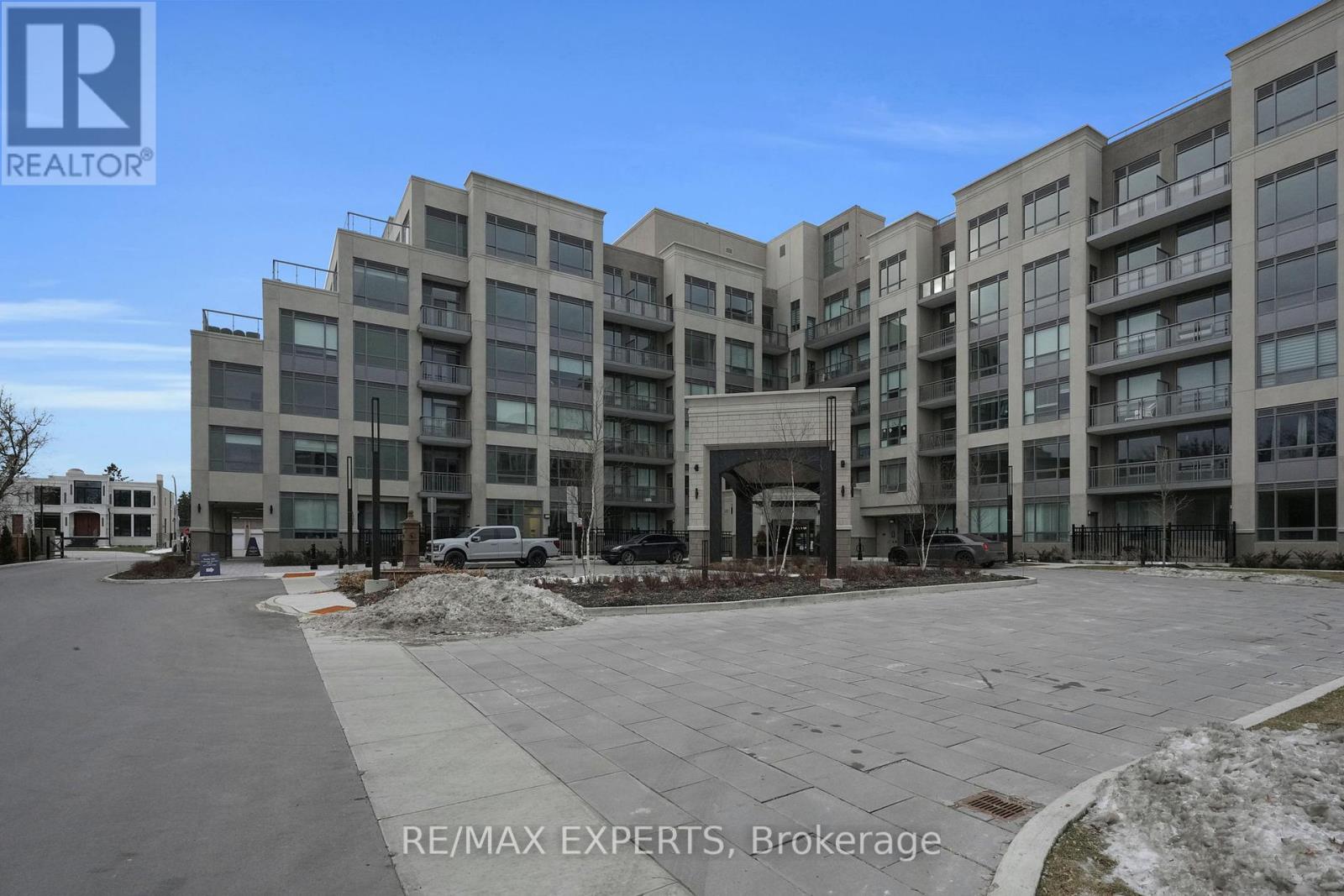 203 - 2075 King Road, King, Ontario  L7B 0R6 - Photo 38 - N12712054