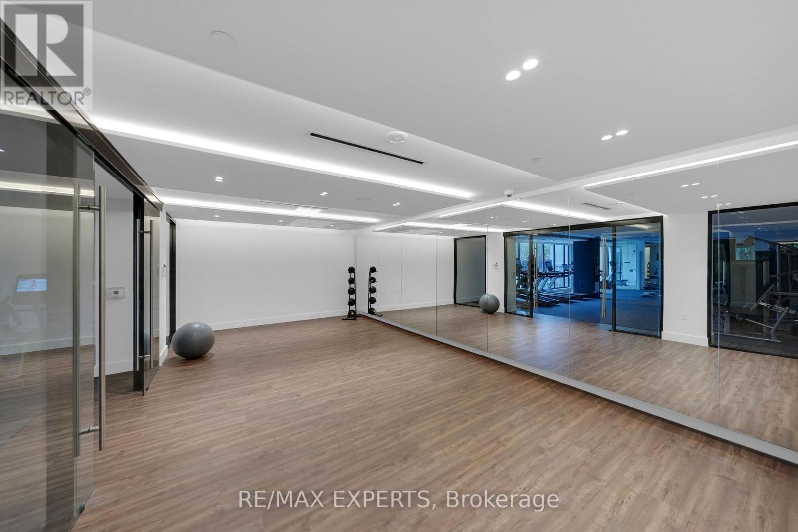 203 - 2075 King Road, King, Ontario  L7B 0R6 - Photo 44 - N12712054