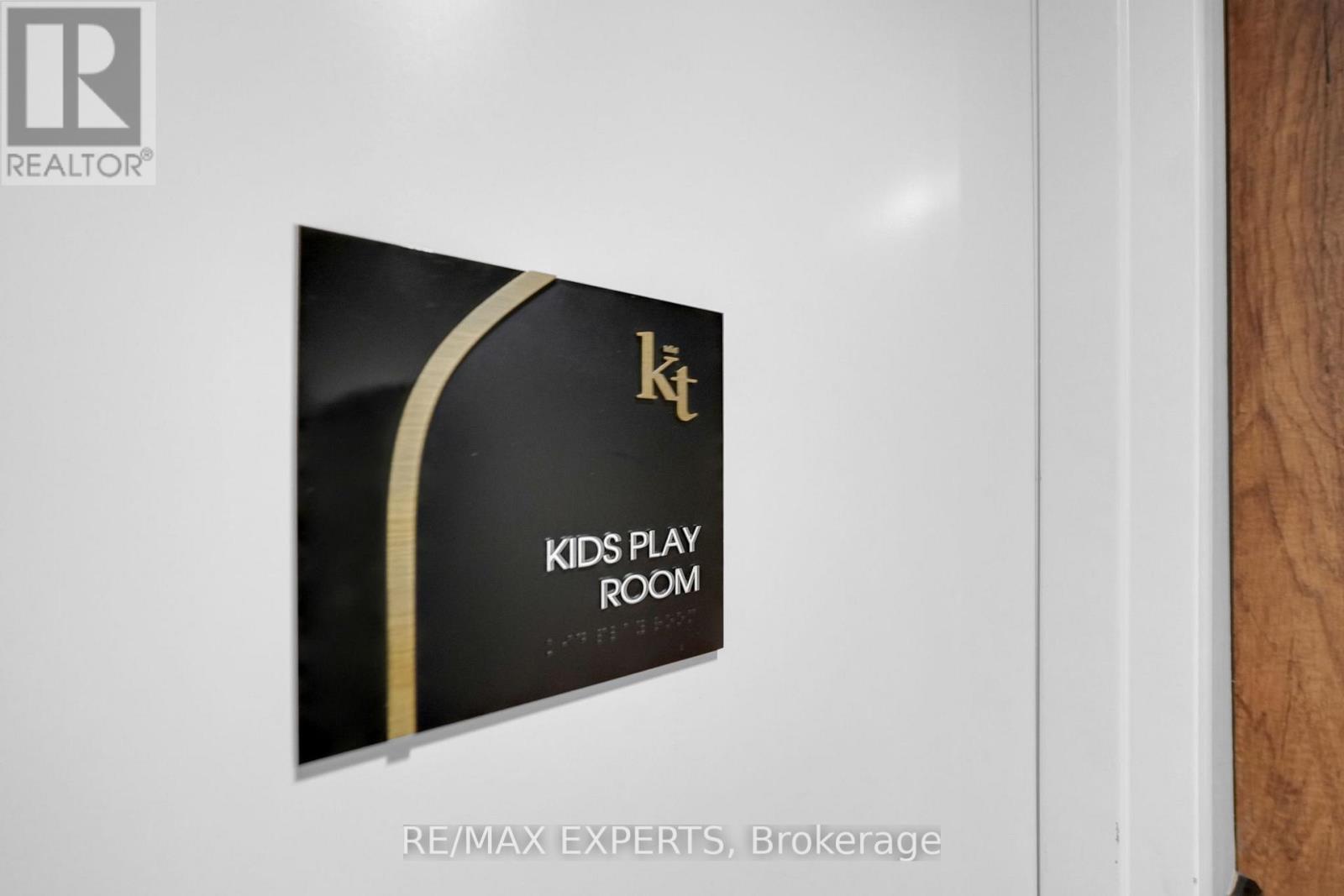 203 - 2075 King Road, King, Ontario  L7B 0R6 - Photo 48 - N12712054