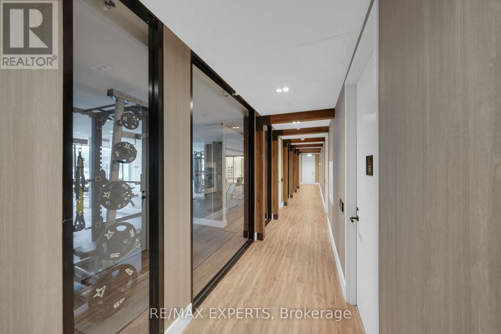 203 - 2075 King Road, King, Ontario  L7B 0R6 - Photo 49 - N12712054