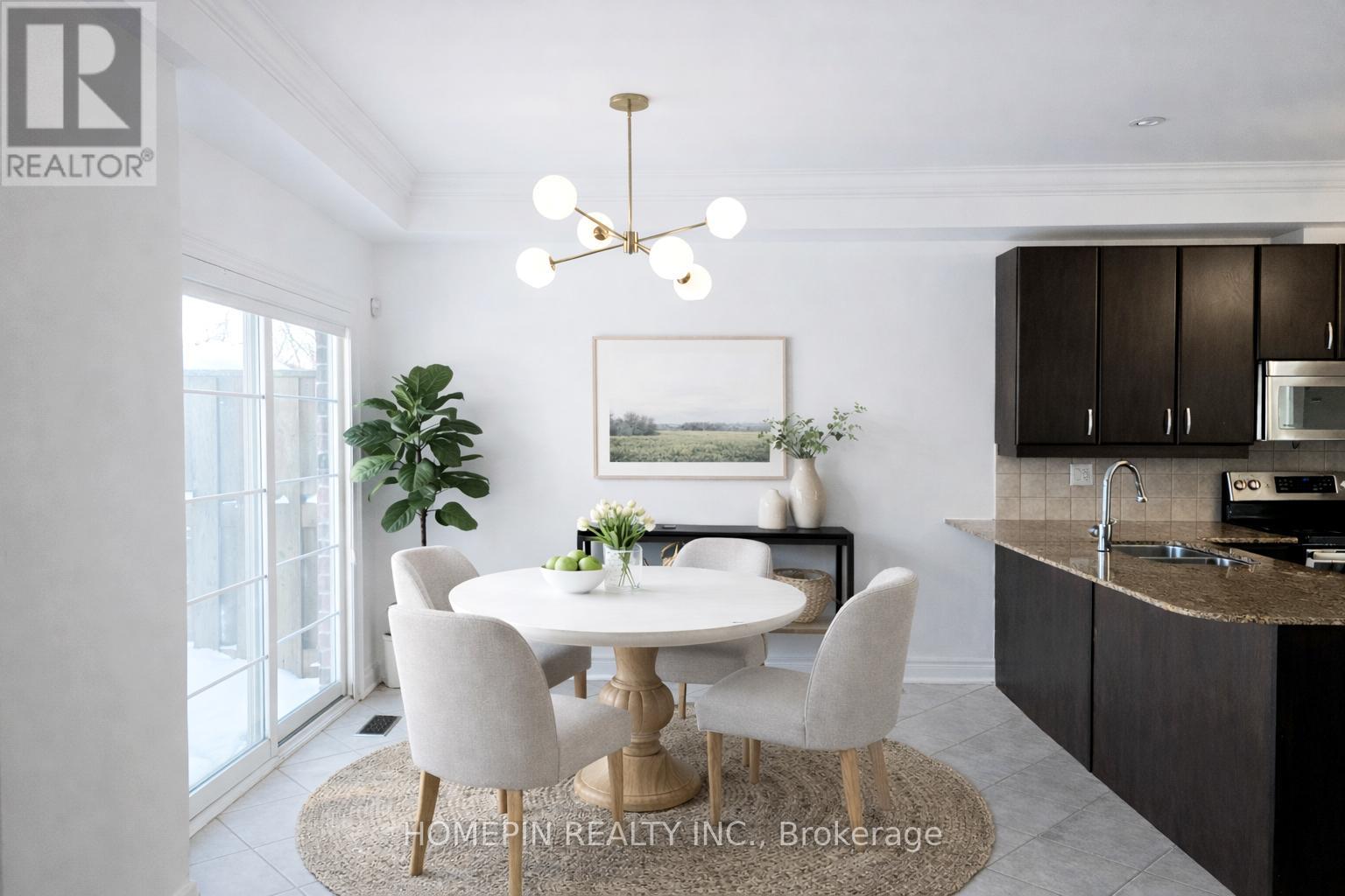 40 Chapman Court, Aurora, Ontario  L4G 0E2 - Photo 11 - N12712058