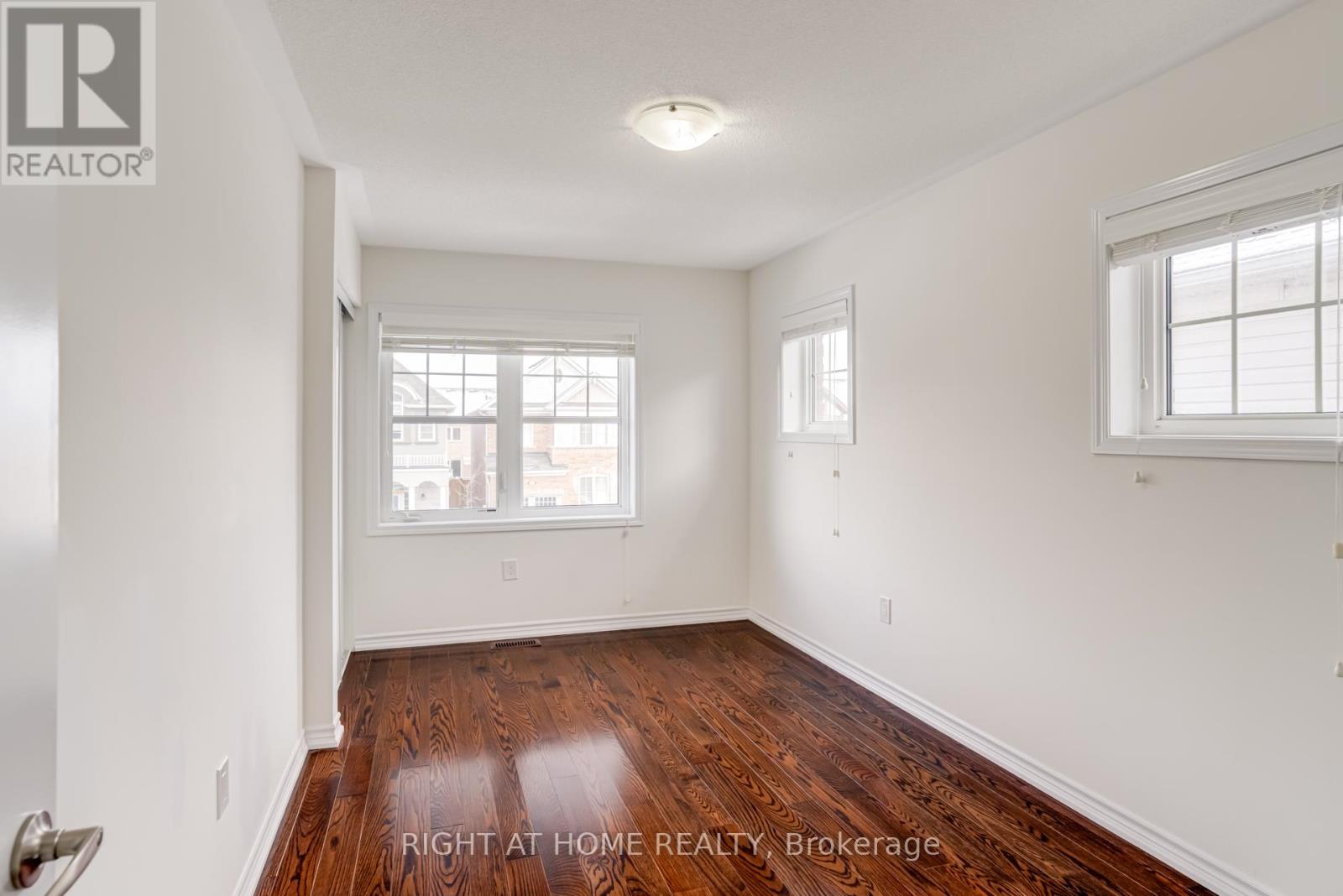 8 Callandar Road, Brampton, Ontario  L7Z 4V1 - Photo 15 - W12712022