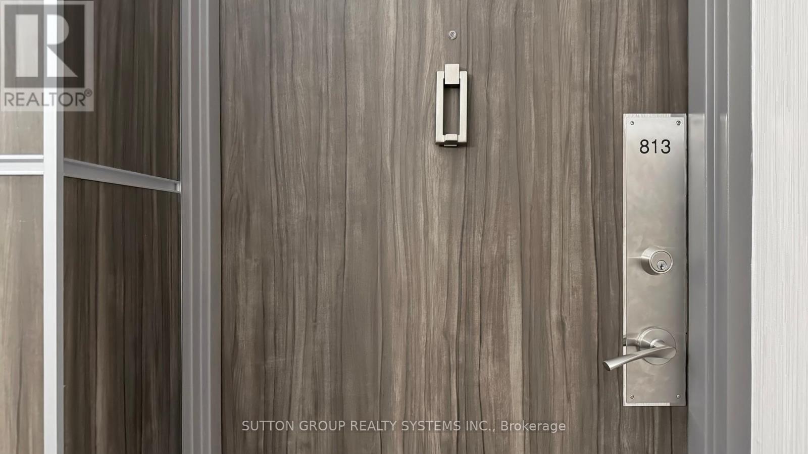 813 - 270 Scarlett Road, Toronto, Ontario  M6N 4X7 - Photo 6 - W12712044