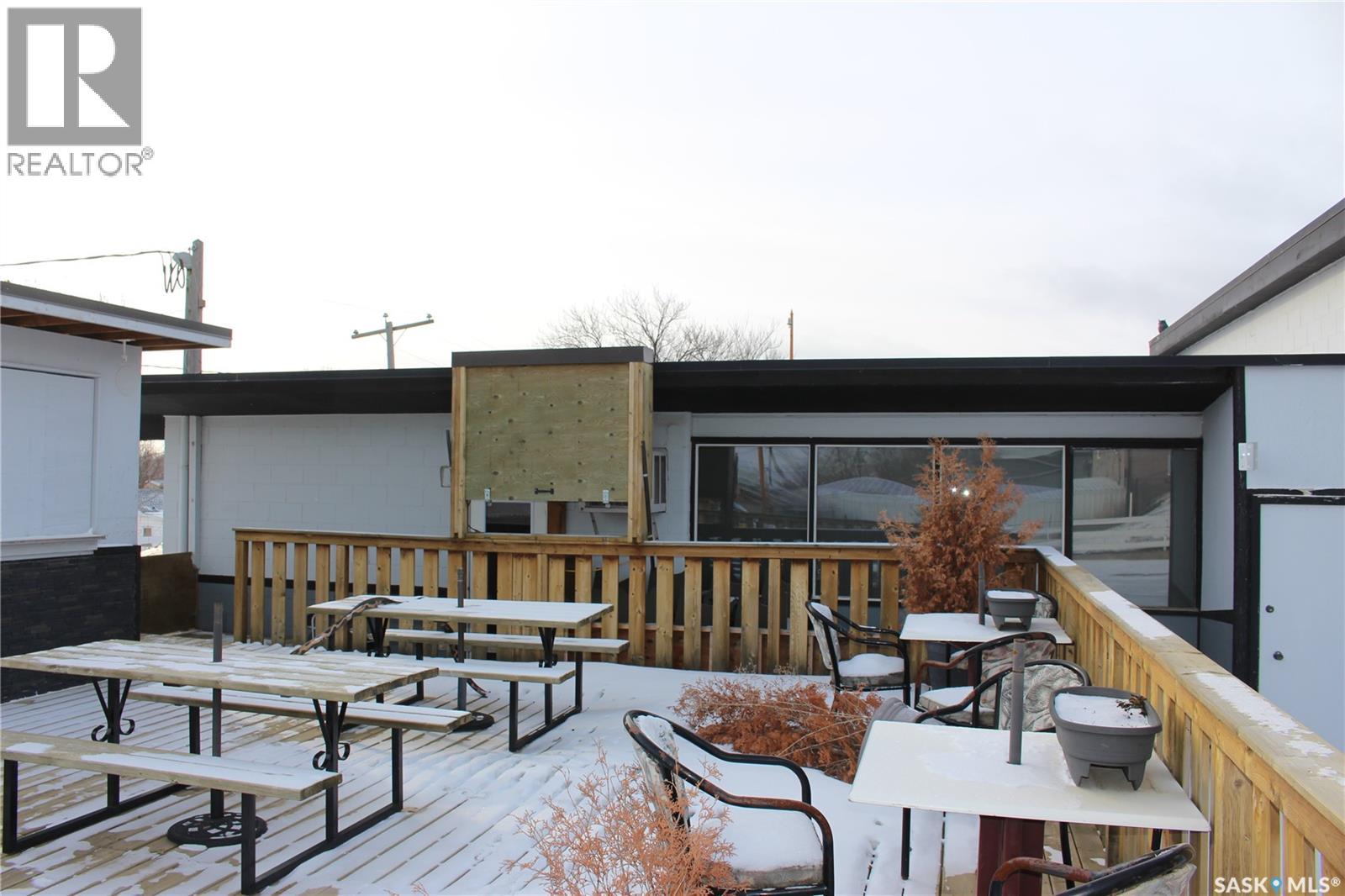 1105 Athabasca Street E, Moose Jaw, Saskatchewan  S6H 0N4 - Photo 3 - SK027102