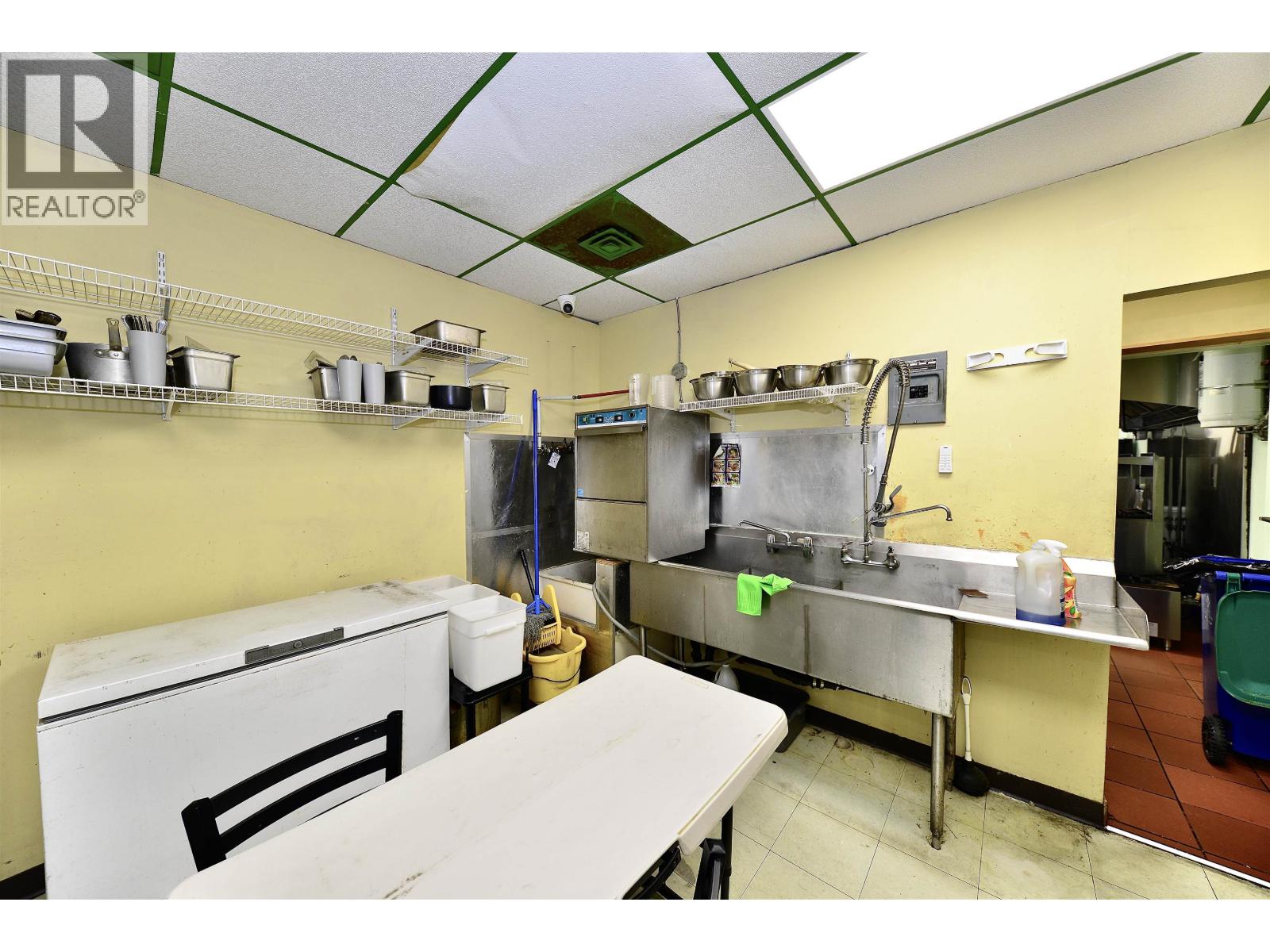 2 3343 Kingsway, Vancouver, British Columbia  V5R 5K6 - Photo 9 - C8075304