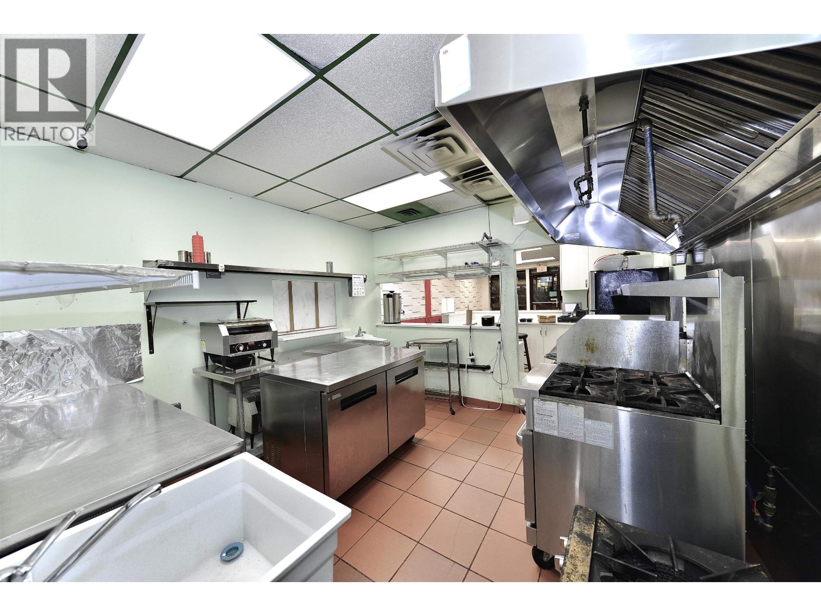 2 3343 Kingsway, Vancouver, British Columbia  V5R 5K6 - Photo 10 - C8075304