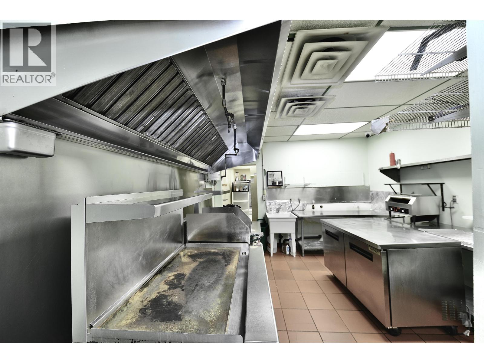 2 3343 Kingsway, Vancouver, British Columbia  V5R 5K6 - Photo 5 - C8075304