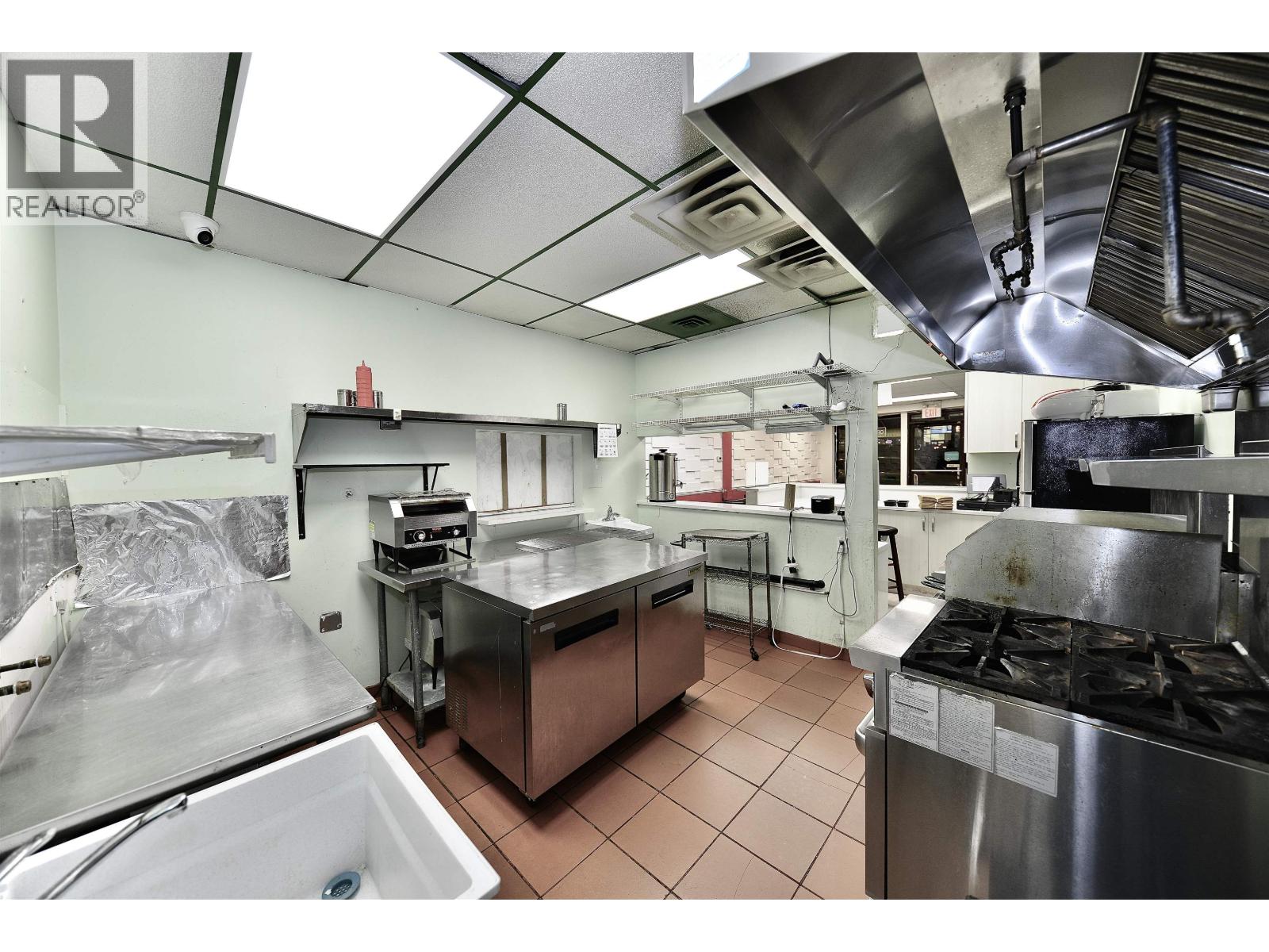 2 3343 Kingsway, Vancouver, British Columbia  V5R 5K6 - Photo 4 - C8075304