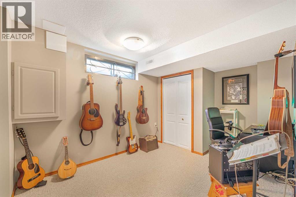 291 Mckerrell Way Se, Calgary, Alberta  T2Z 1P7 - Photo 23 - A2276933