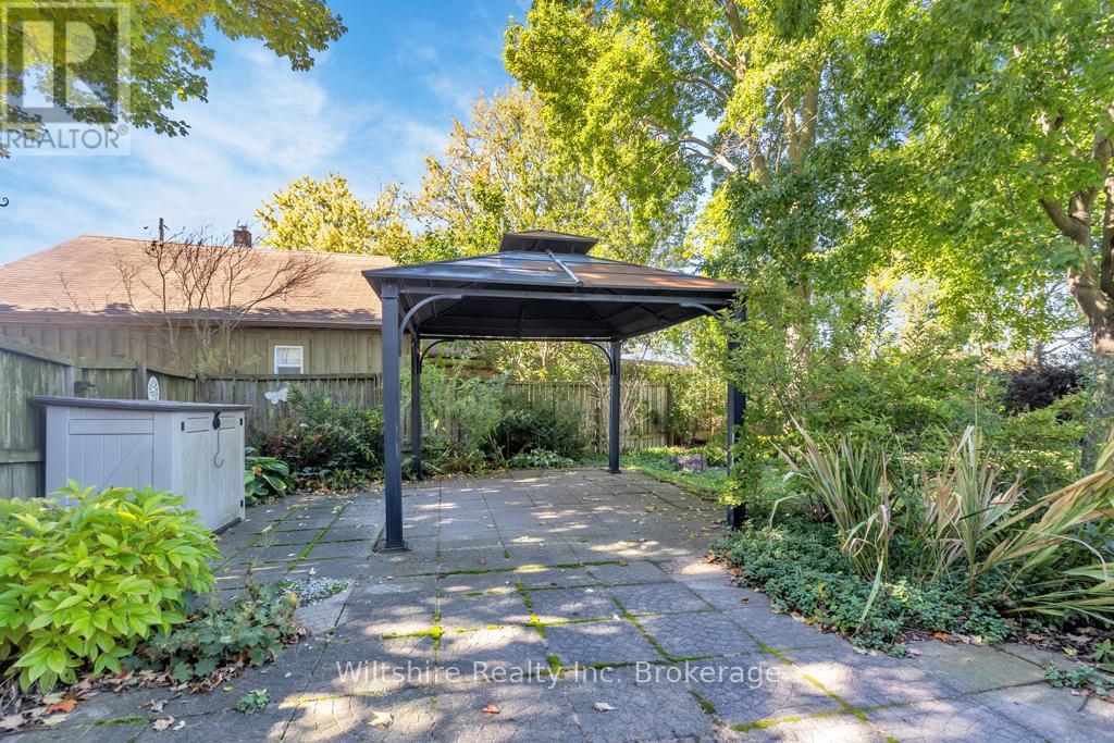 22 Adams Street, Norfolk, Ontario  N0J 1E0 - Photo 19 - X12460664