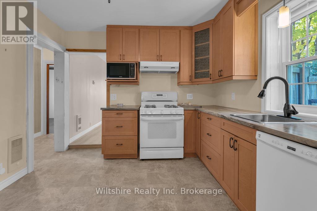 22 Adams Street, Norfolk, Ontario  N0J 1E0 - Photo 12 - X12460664