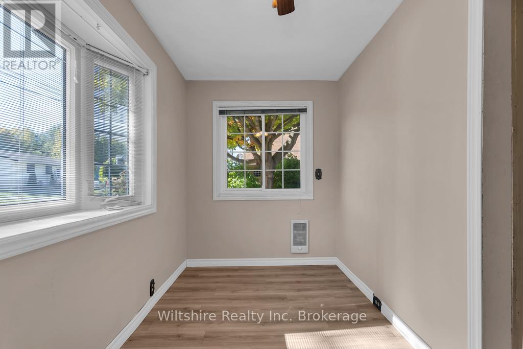 22 Adams Street, Norfolk, Ontario  N0J 1E0 - Photo 4 - X12460664