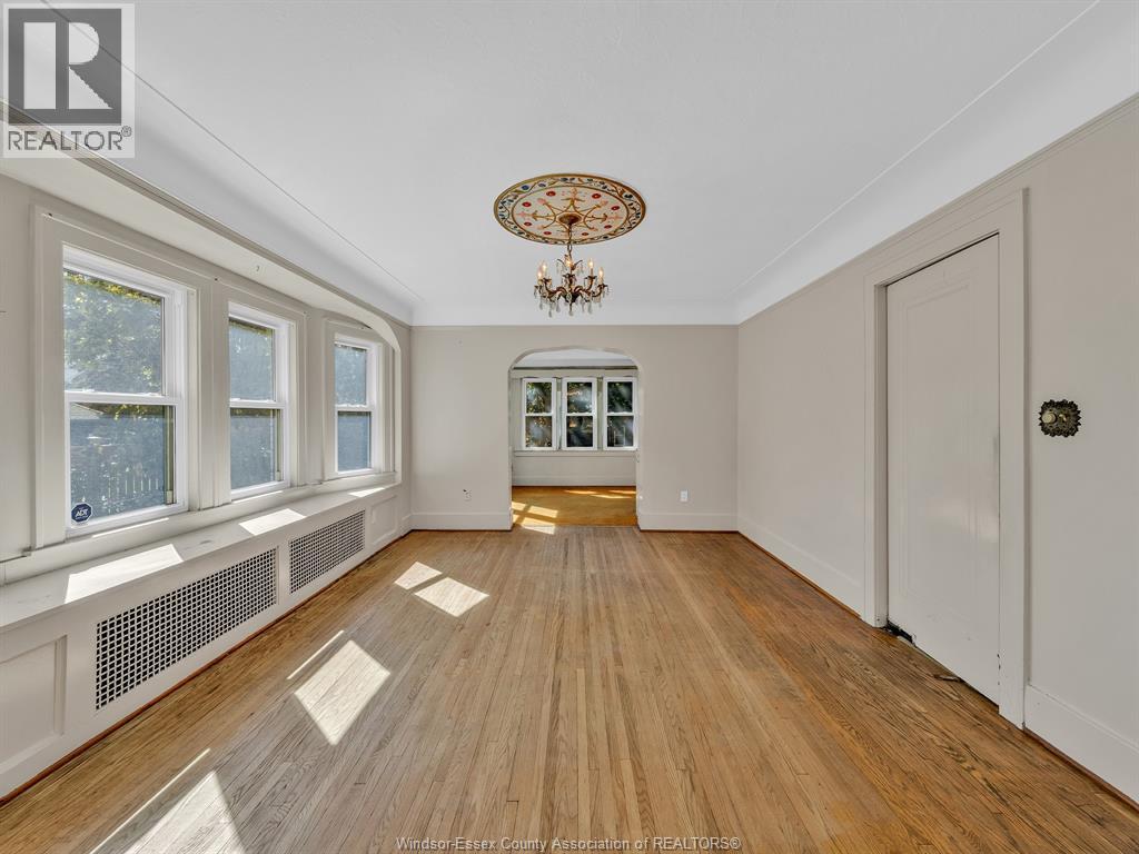 2239 Victoria Avenue, Windsor, Ontario  N8X 1R2 - Photo 10 - 26001468