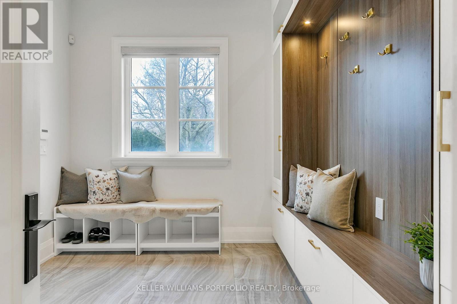 1 Oregon Trail, Toronto, Ontario  M9B 1P4 - Photo 18 - W12711442