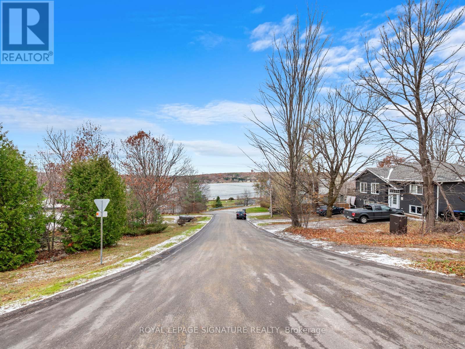 79 Poyntz Street, Penetanguishene, Ontario  L9M 1N9 - Photo 35 - S12555368