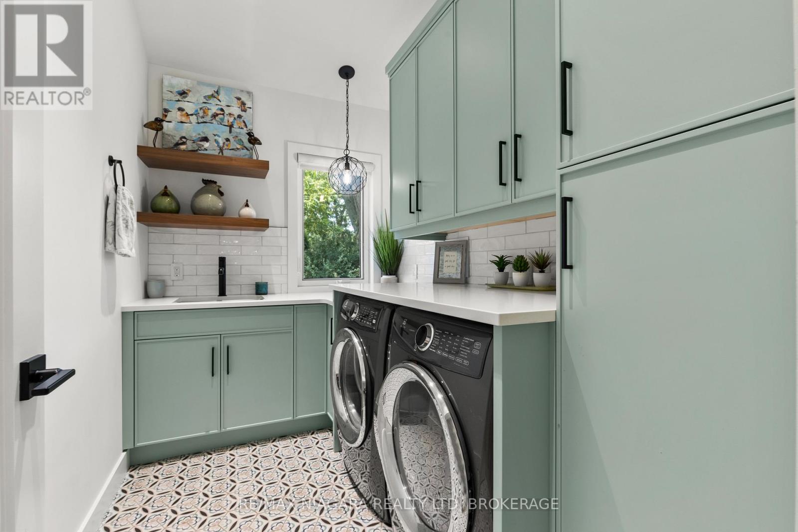 3886 Glenview Drive, Lincoln, Ontario  L0R 1C0 - Photo 15 - X12357670