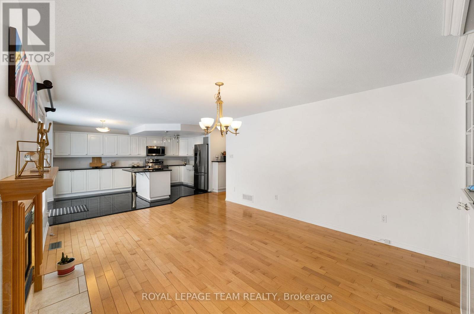 18 Oakham Ridge N, Ottawa, Ontario  K2K 3B3 - Photo 14 - X12712088