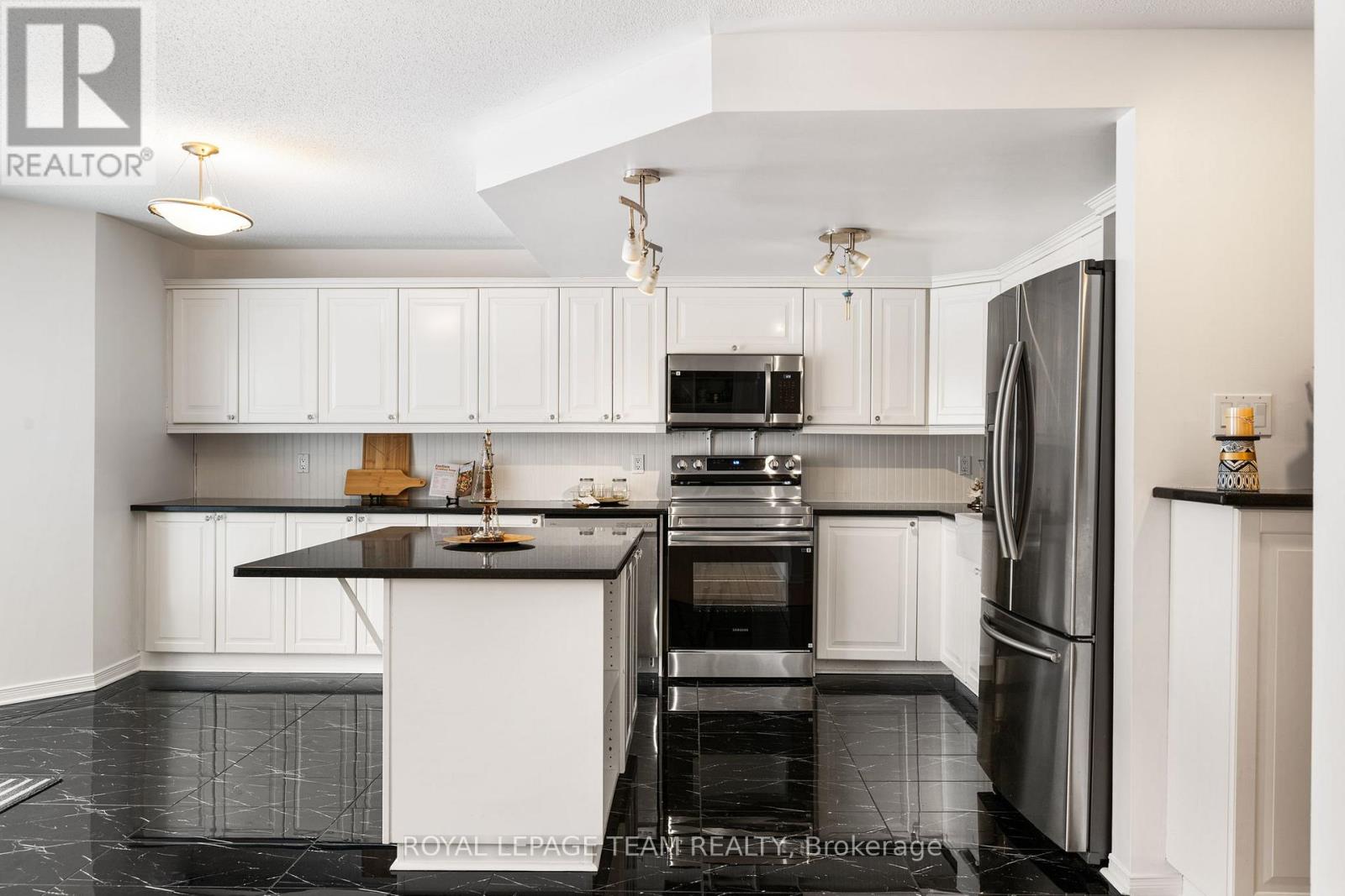 18 Oakham Ridge N, Ottawa, Ontario  K2K 3B3 - Photo 16 - X12712088