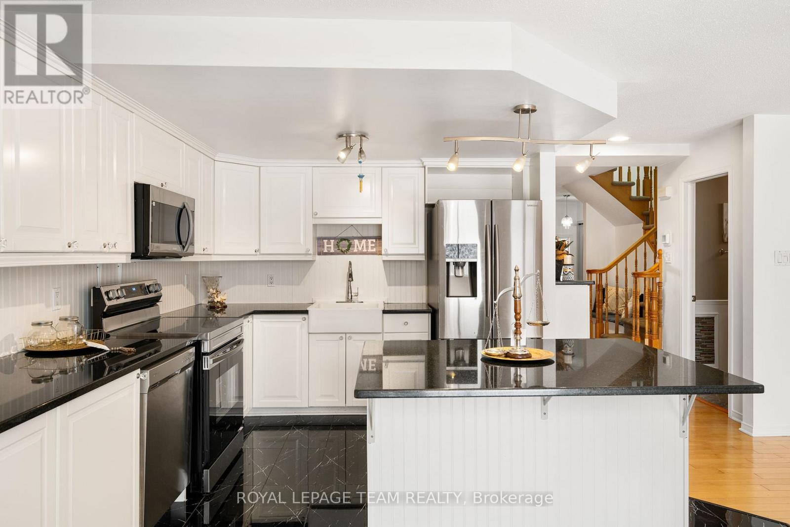 18 Oakham Ridge N, Ottawa, Ontario  K2K 3B3 - Photo 18 - X12712088