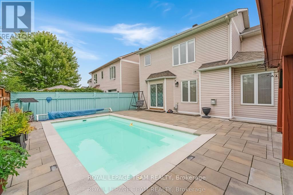 18 Oakham Ridge N, Ottawa, Ontario  K2K 3B3 - Photo 42 - X12712088