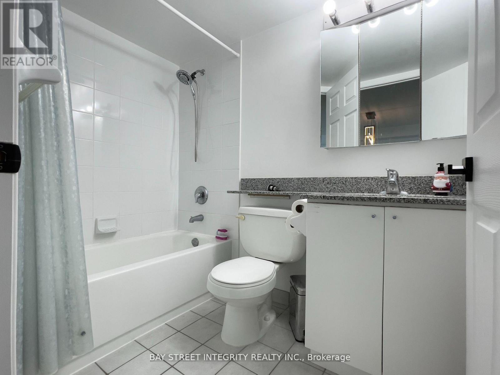 1011 - 5500 Yonge Street, Toronto, Ontario  M2N 7L1 - Photo 21 - C12712082