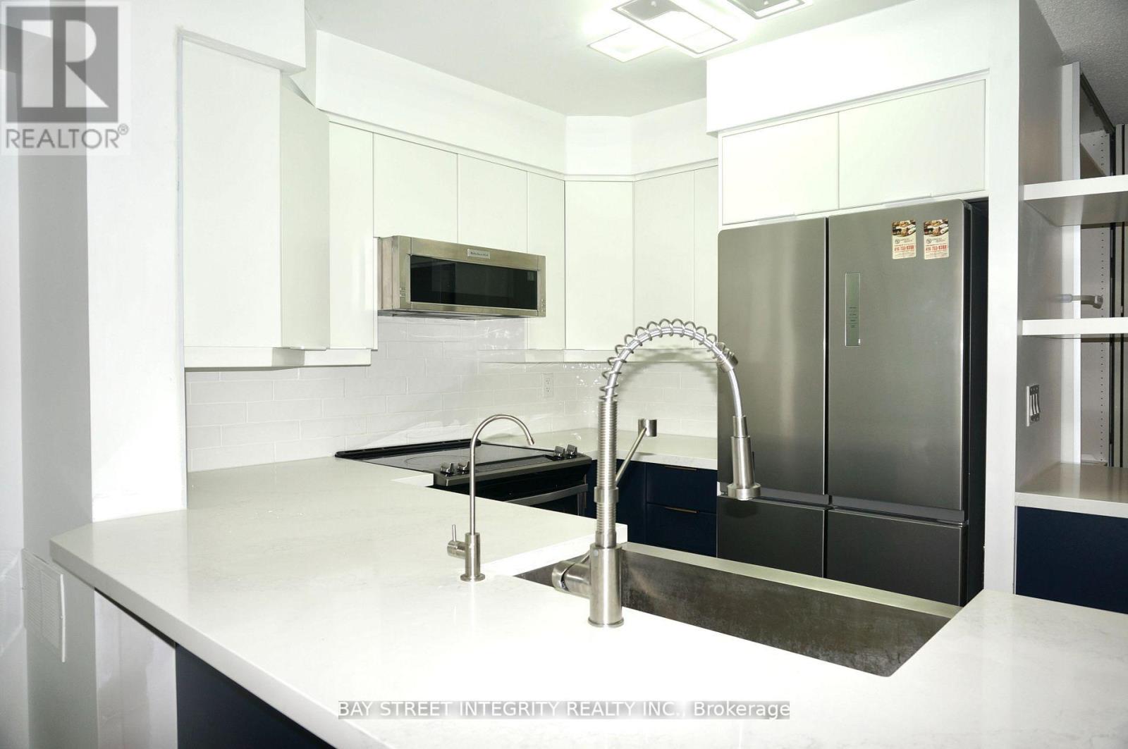 1011 - 5500 Yonge Street, Toronto, Ontario  M2N 7L1 - Photo 9 - C12712082