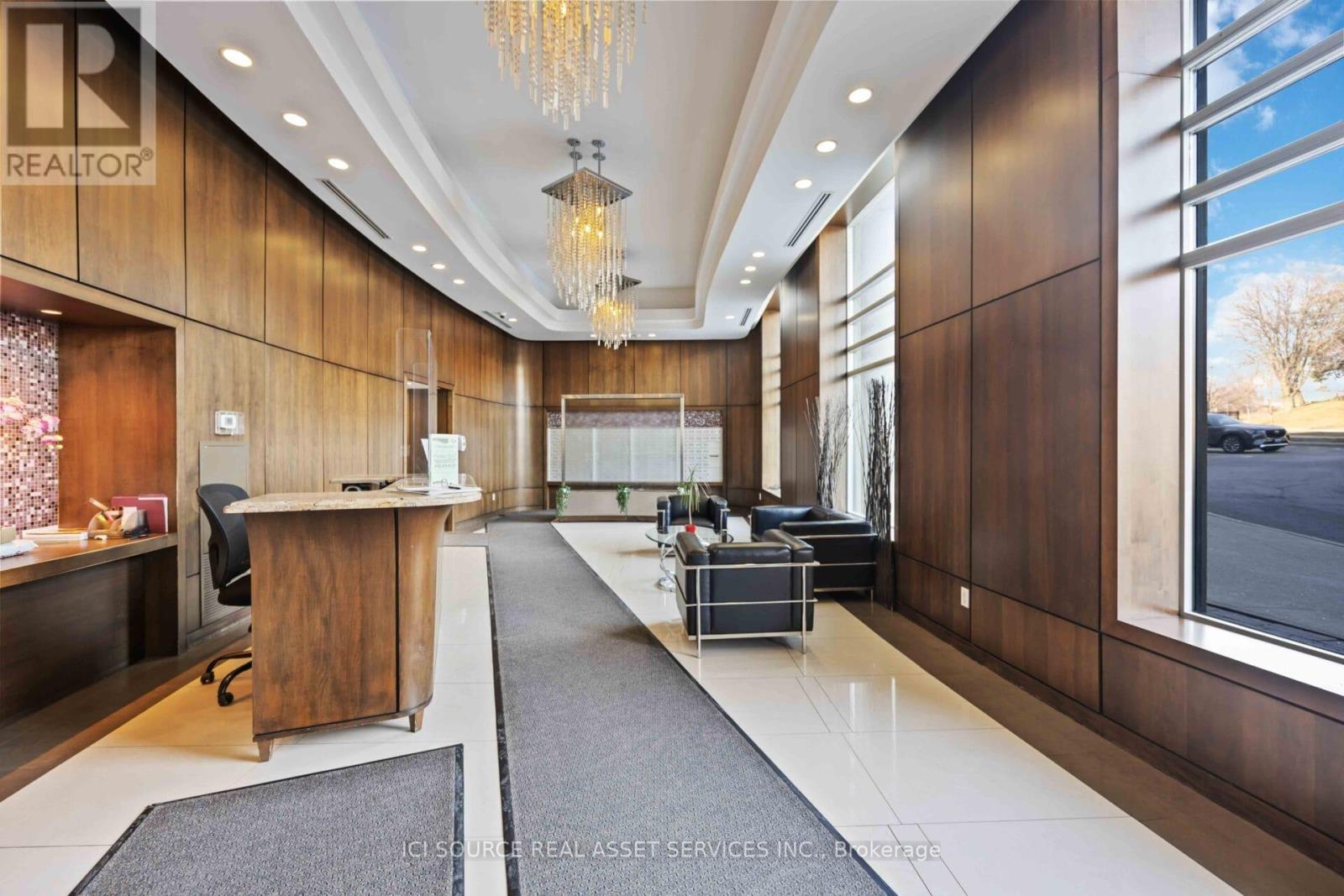 611 - 18 Valley Woods Road, Toronto, Ontario  M3A 0A1 - Photo 2 - C12712122