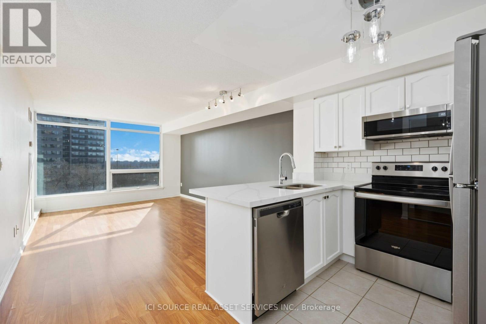 611 - 18 Valley Woods Road, Toronto, Ontario  M3A 0A1 - Photo 7 - C12712122