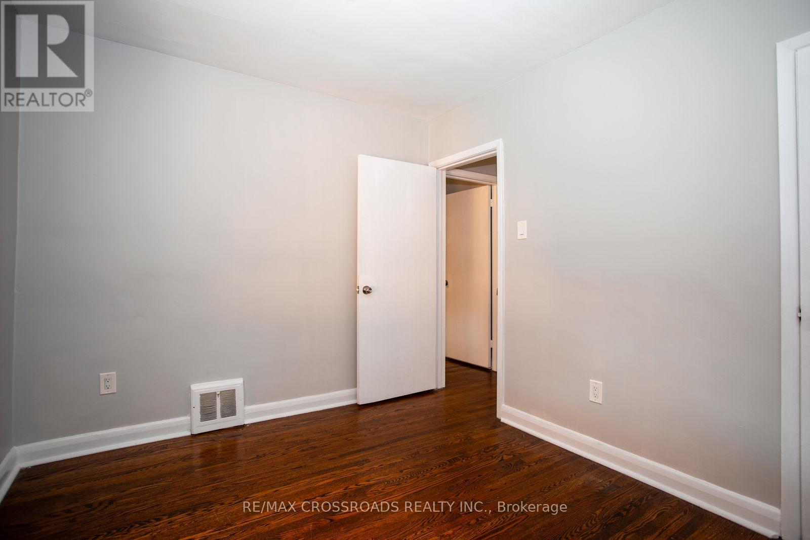 17 Strode Drive, Toronto, Ontario  M1J 1L8 - Photo 14 - E12712094