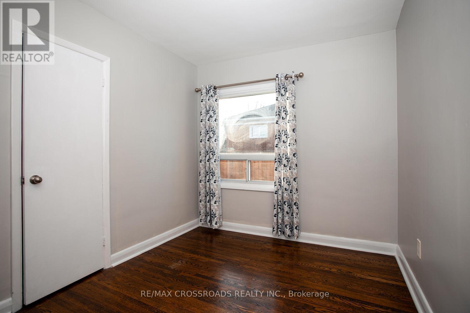 17 Strode Drive, Toronto, Ontario  M1J 1L8 - Photo 8 - E12712094