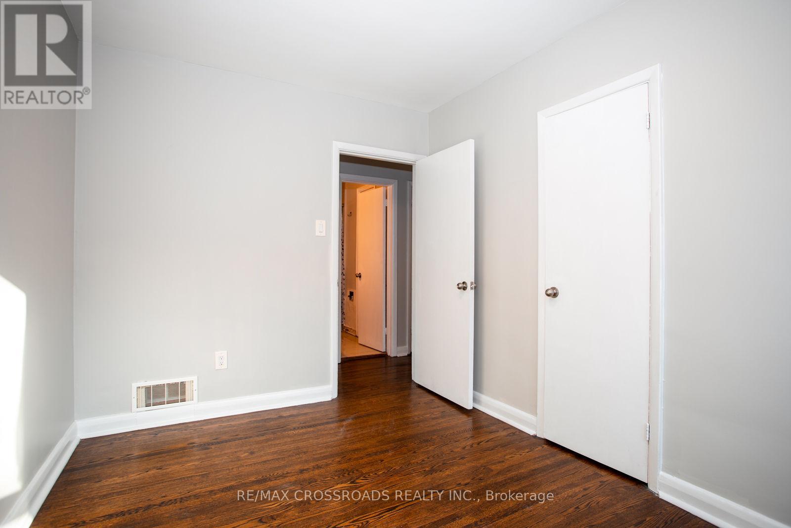 17 Strode Drive, Toronto, Ontario  M1J 1L8 - Photo 9 - E12712094