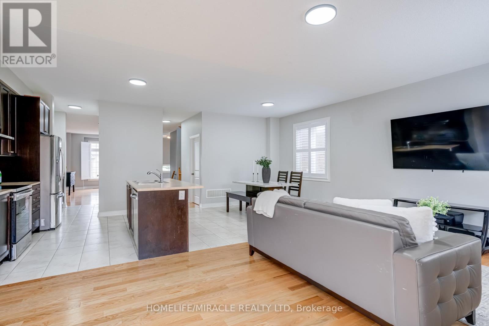 81 Willoughby Way, New Tecumseth (Alliston), Ontario  L9R 0P4 - Photo 12 - N12712062