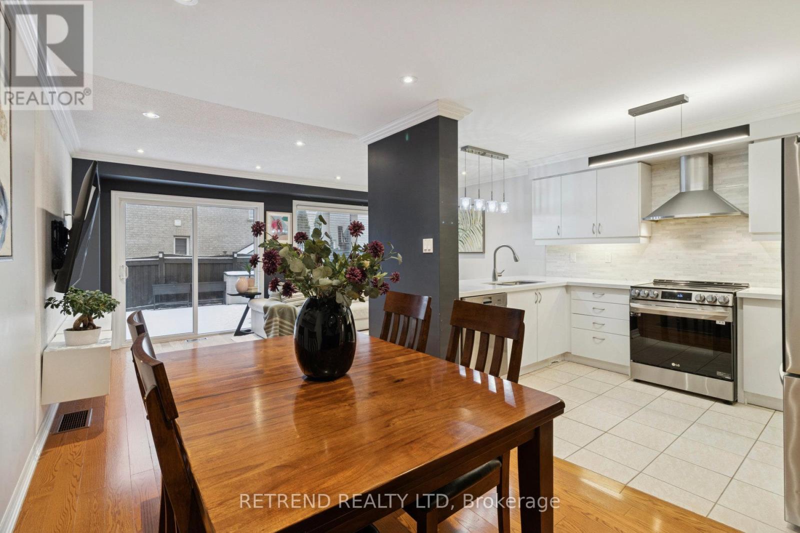 6 Summit Drive, Vaughan, Ontario  L4H 0E8 - Photo 10 - N12712090