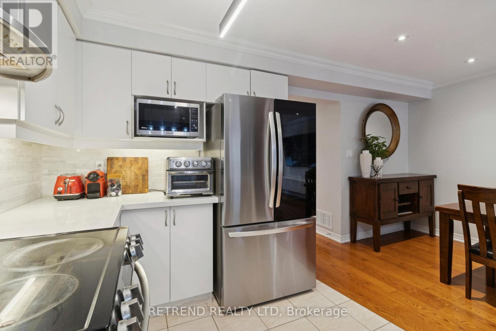 6 Summit Drive, Vaughan, Ontario  L4H 0E8 - Photo 14 - N12712090