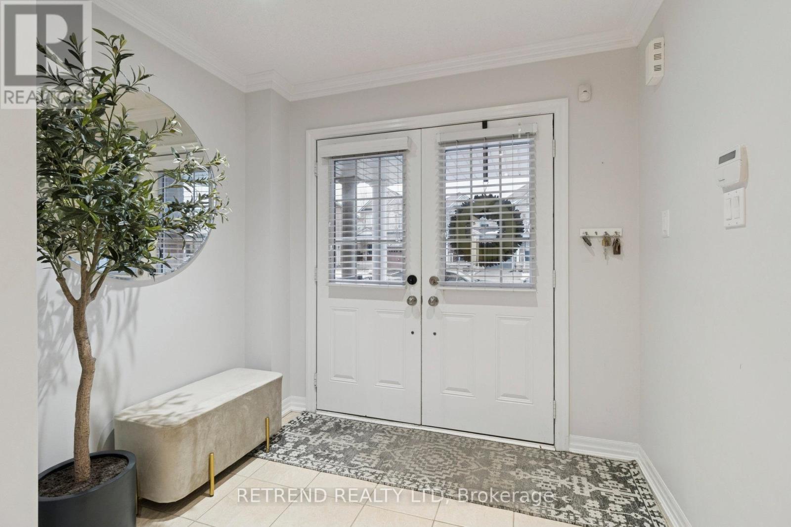 6 Summit Drive, Vaughan, Ontario  L4H 0E8 - Photo 4 - N12712090