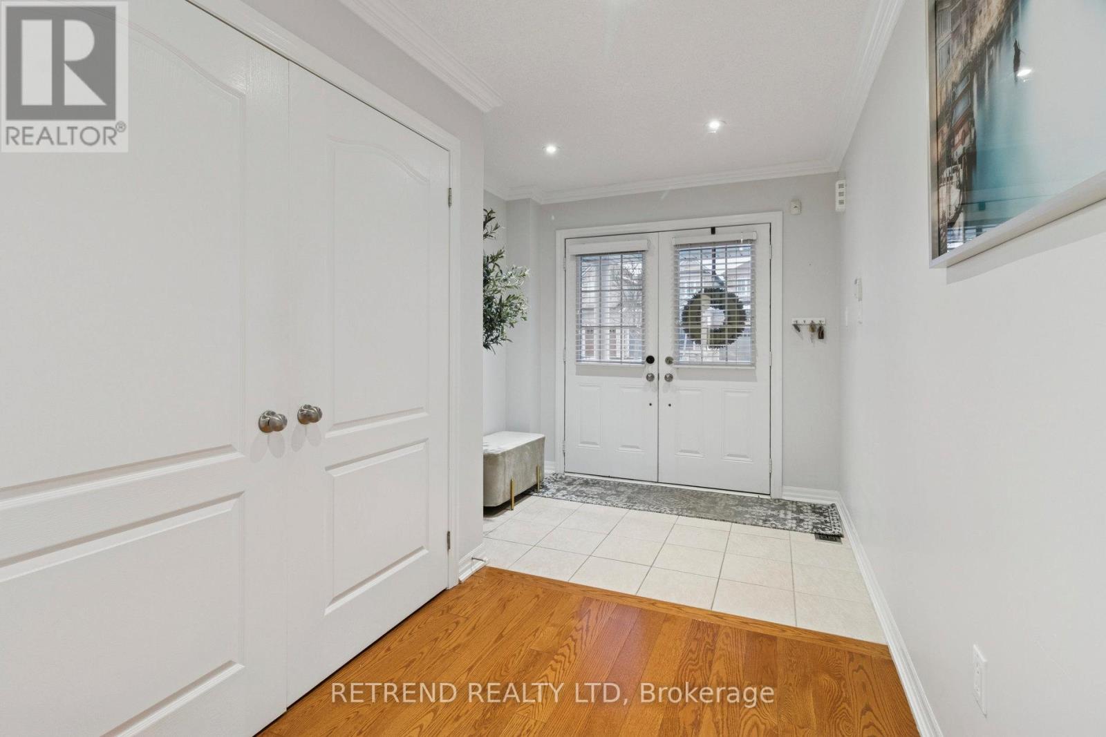 6 Summit Drive, Vaughan, Ontario  L4H 0E8 - Photo 5 - N12712090