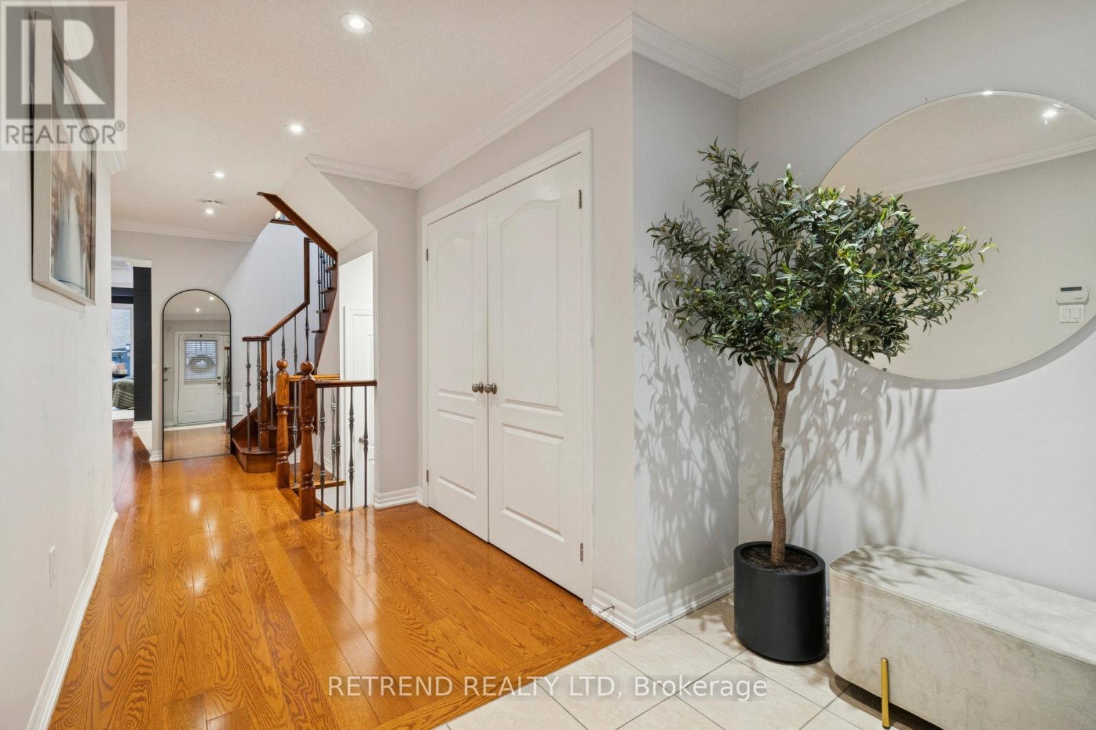 6 Summit Drive, Vaughan, Ontario  L4H 0E8 - Photo 6 - N12712090