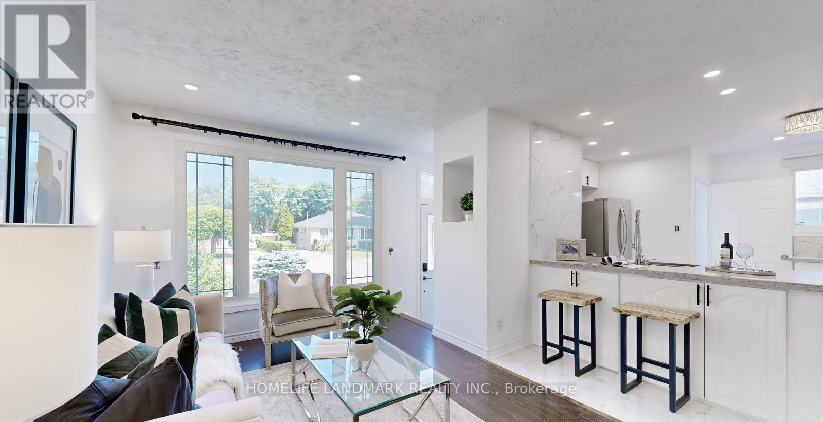 246 Beechy Drive, Richmond Hill, Ontario  L4C 2X7 - Photo 11 - N12712112